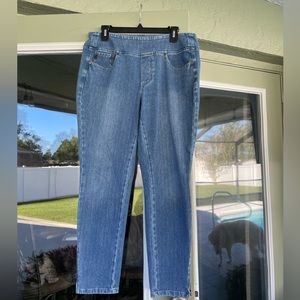 Belle By Kim Gravel Size 12 Jeans